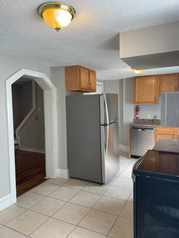 Photo - 90 E 8th Ave