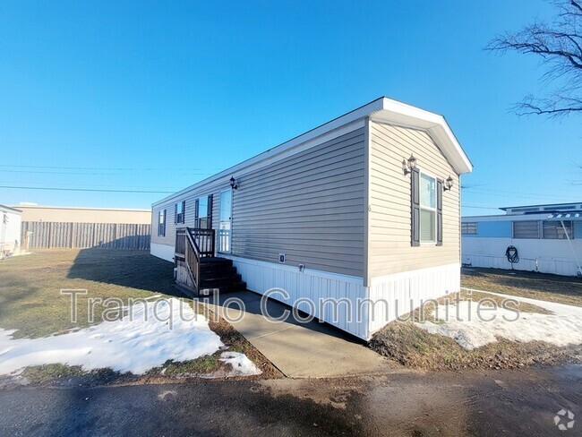 Building Photo - 5080 St Joseph Ave Rental