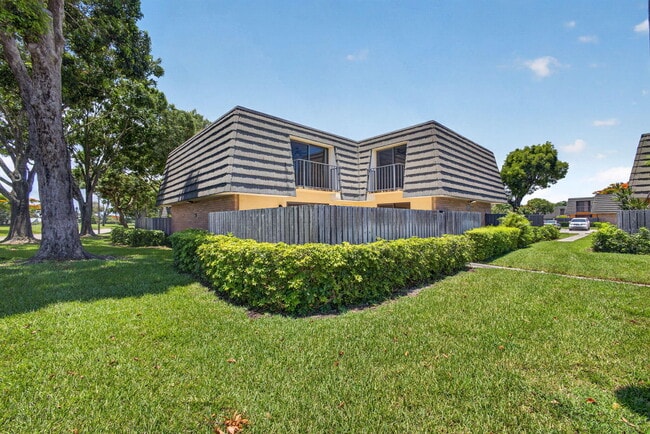 Photo - 2101 21st Way