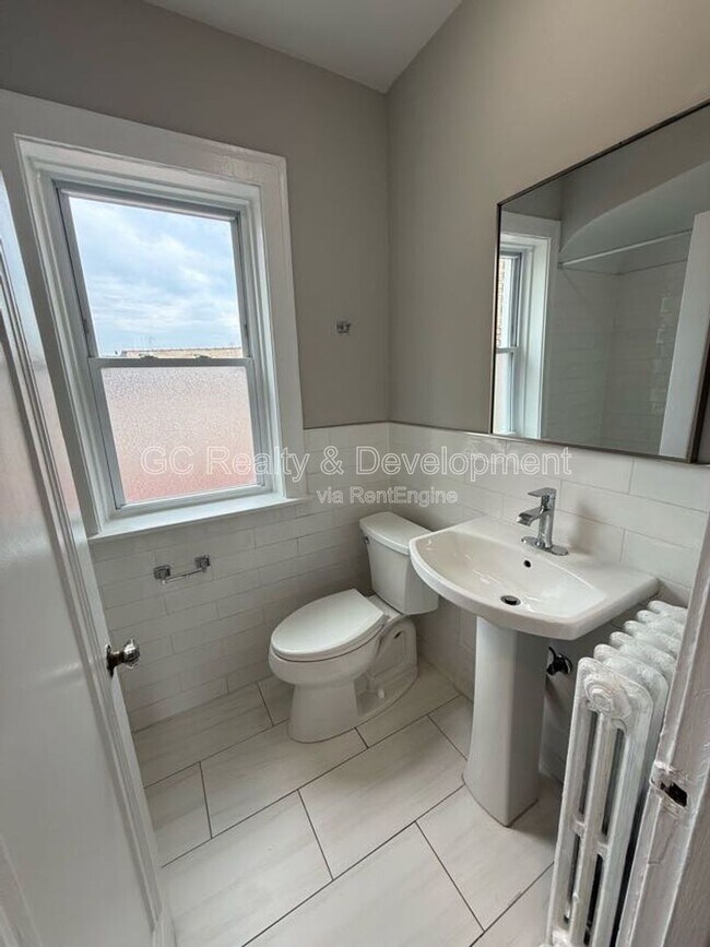 Photo - 5730 N Christiana Ave Unit 3