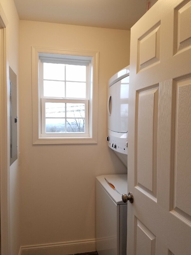 Photo - Hummelstown, 2 Bedroom, 2 Bath Garden Home!