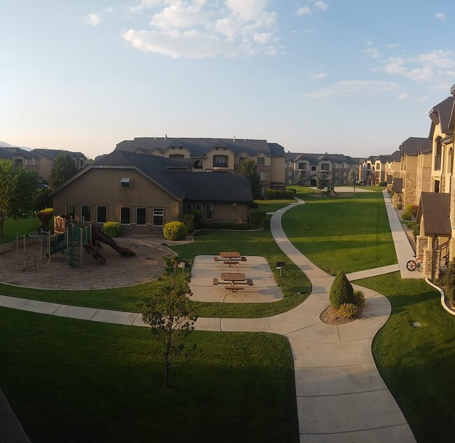 Photo - 1045 S 1700 W