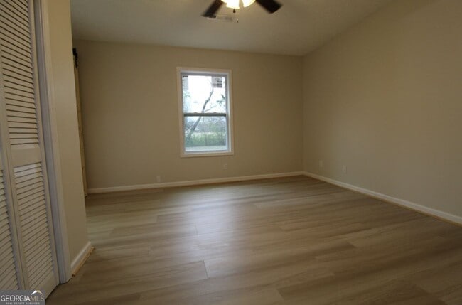 Photo - 773 Brock Rd