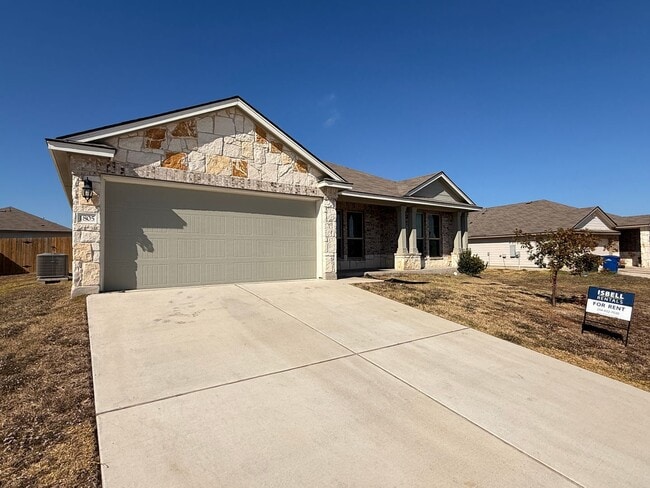 Photo - NEW IN MANAGEMENT - AVAILABLE NOW!