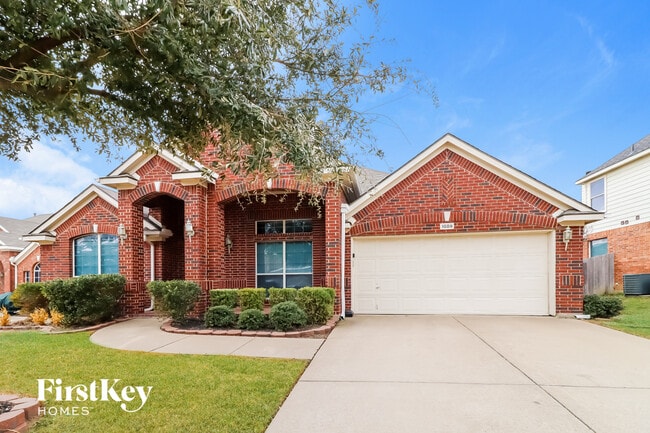 Building Photo - 1009 Sycamore St