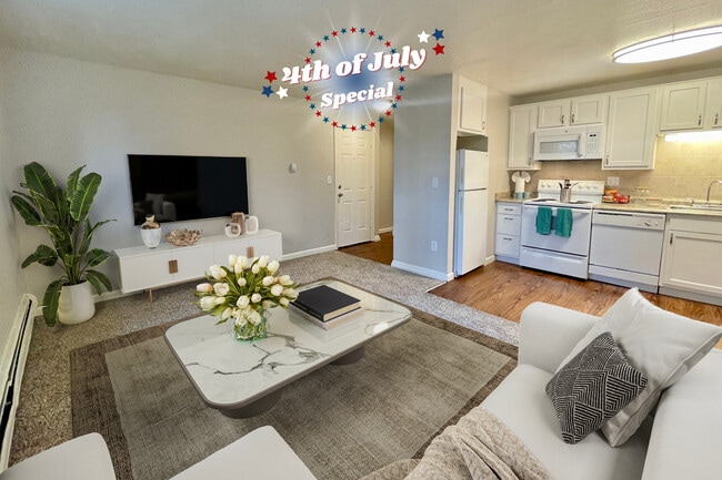2 habitaciones, 1 baño - Sala de estar - The Stapleton Apartments