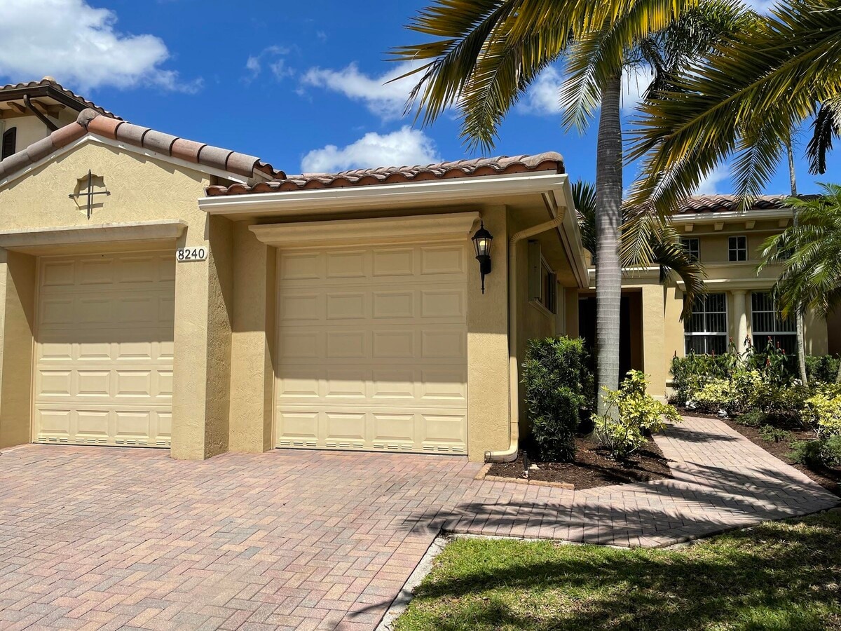 Photo - 8240 NW 105th Ln Casa