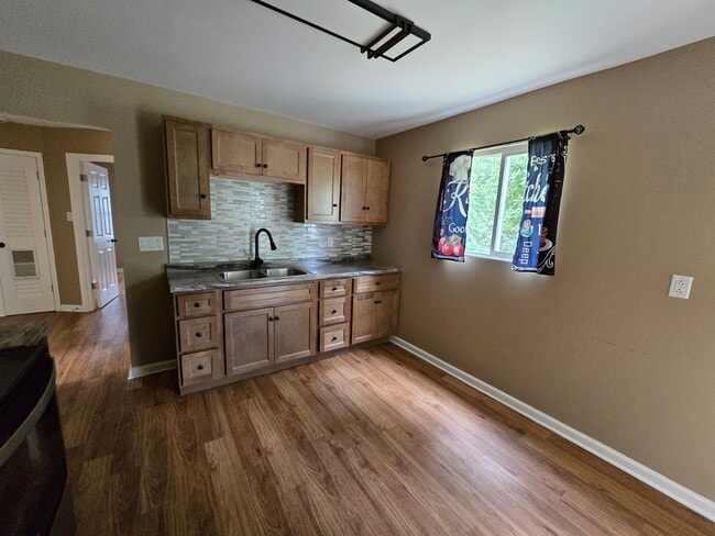 9765 Vickie Pl