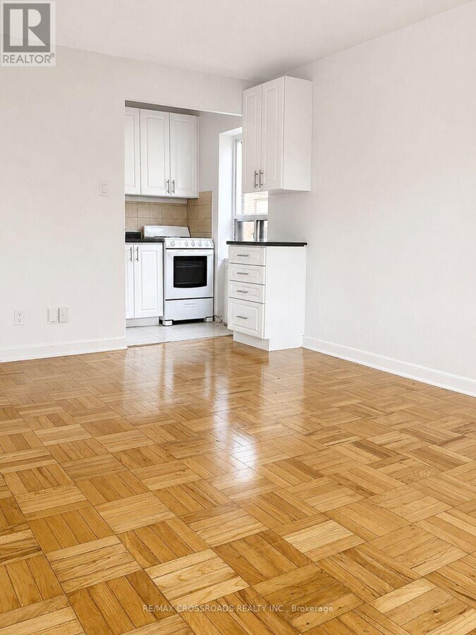 Photo - 2770 Yonge St Unit 205