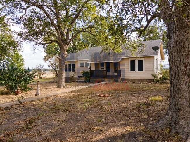 Building Photo - Nearly 2 Acres