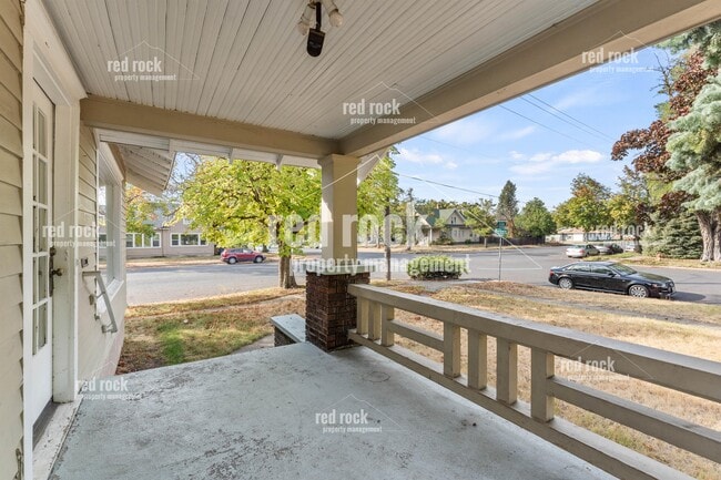 Photo - 402 E Baldwin Ave