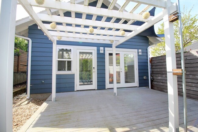 Photo - 1644 N Alberta St