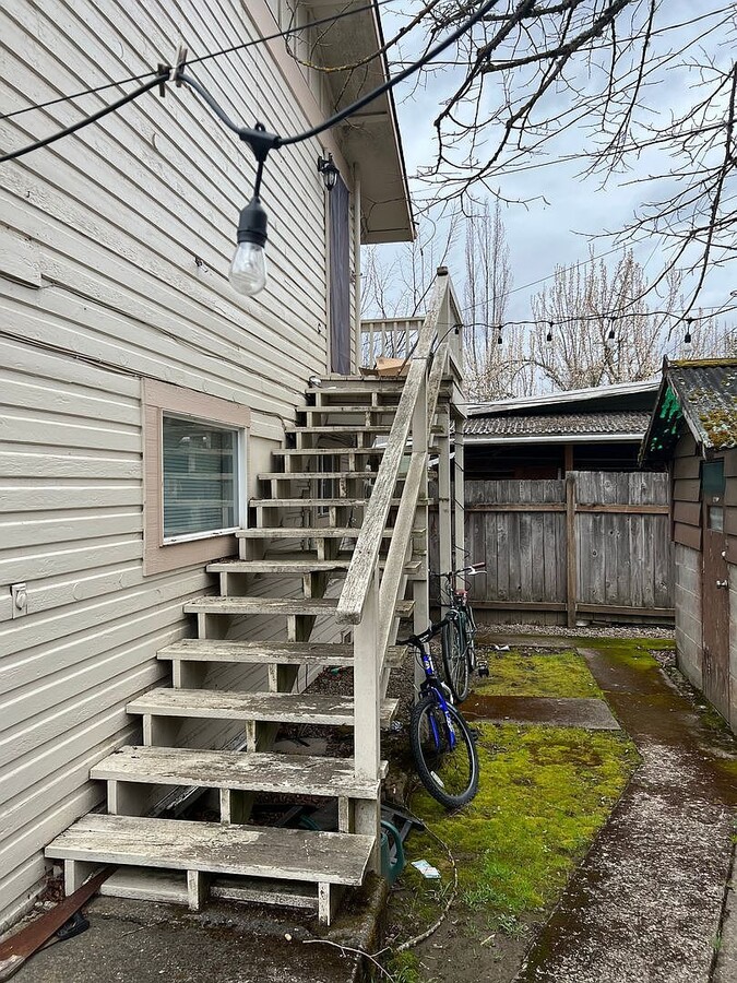 Photo - 4 Bedroom Dupex Close to U of O Campus