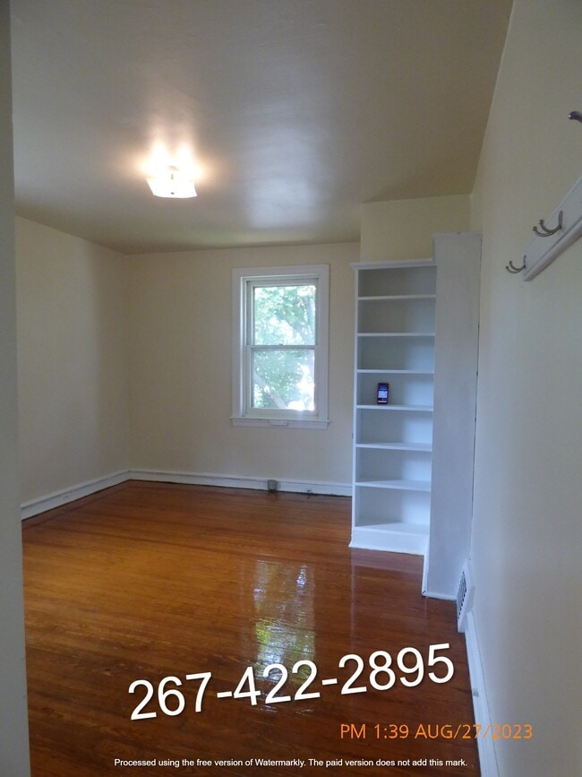 Photo - 3500 Race St