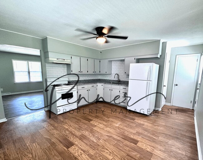 Photo - 11317 E 13TH St