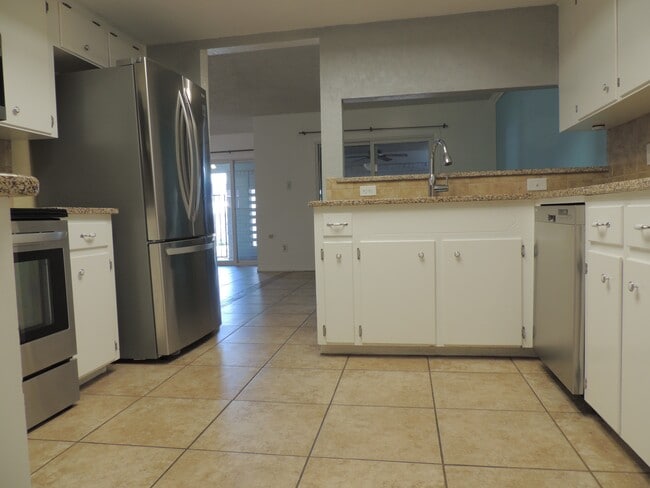 Photo - 1461 Moore Ave