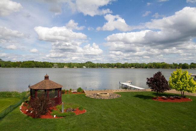 Lake - 27885 Bay Shore Dr NW Unit Lakeside Executive Suite