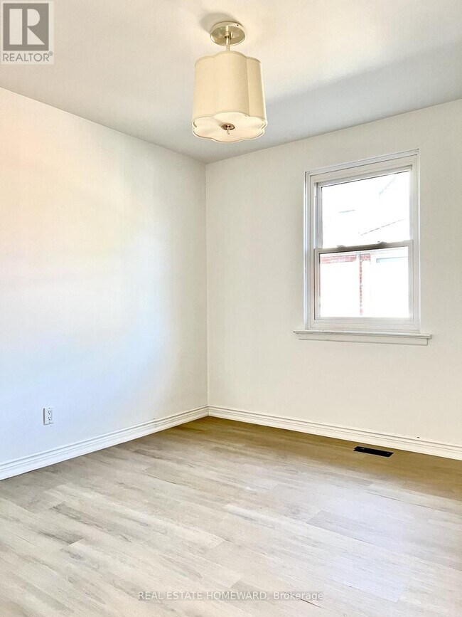 Photo - 67 Brenda Crescent