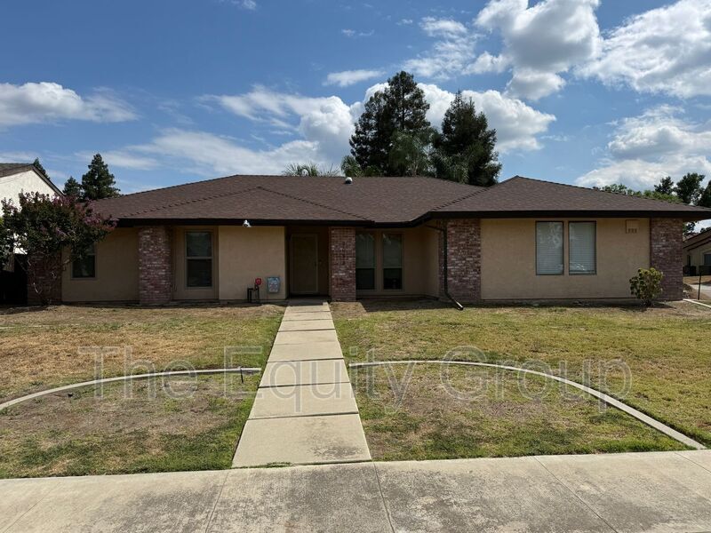 Photo - 3009 E Grove Ave