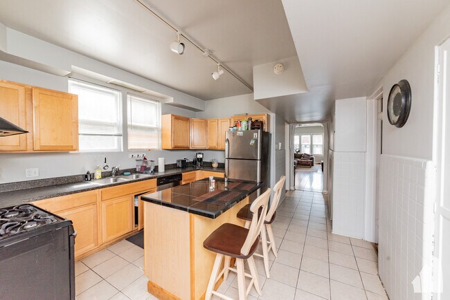 Photo - 1456 W Irving Park Rd Unit 1