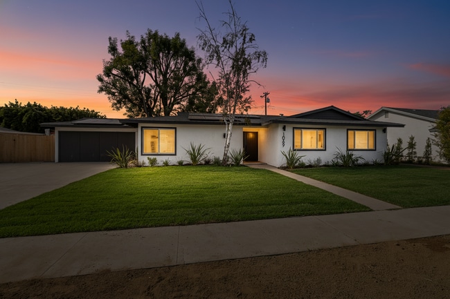 Building Photo - Donner Unit Donner Main Rental