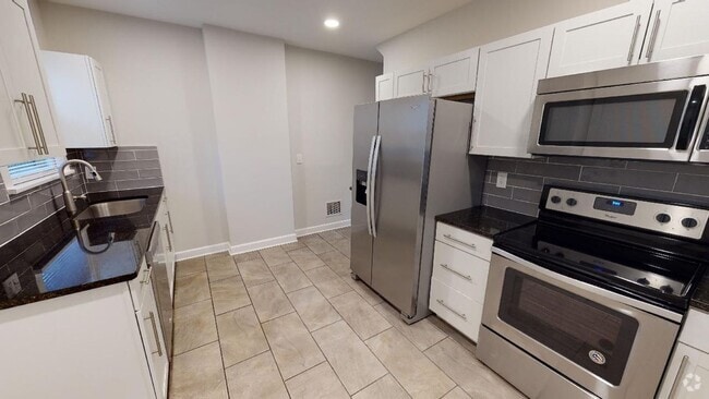 Building Photo - Beautiful 3 Bedroom 2 FULL BATH Clintonvil... Rental
