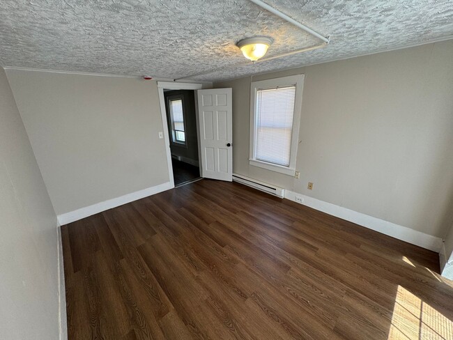 Photo - 48-50 Portland Street - - 1-Unit 50 Unidad 50