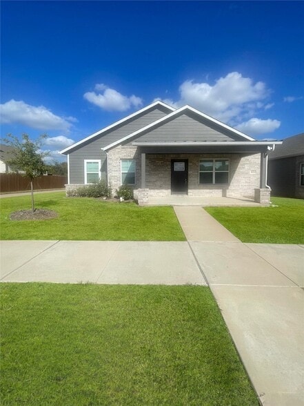 Building Photo - 4634 Goodsprings Ln