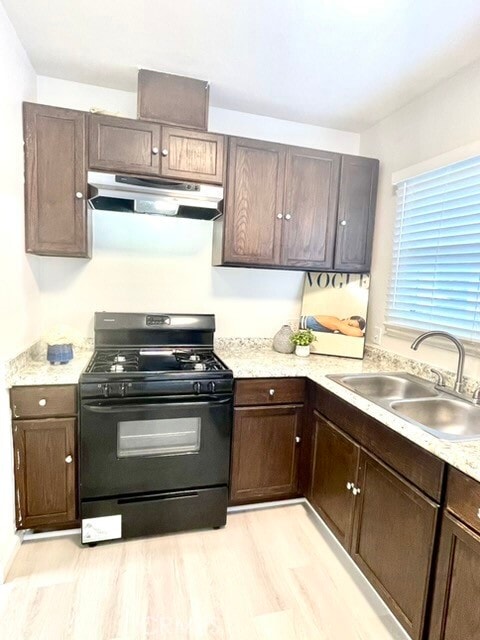 Photo - 1120 N Vista St