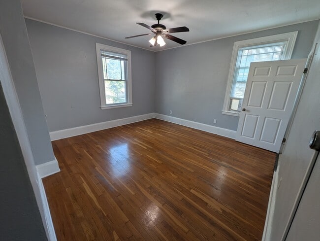 14' x 13' Living Room - 3404 Baltimore Ave Unit 2