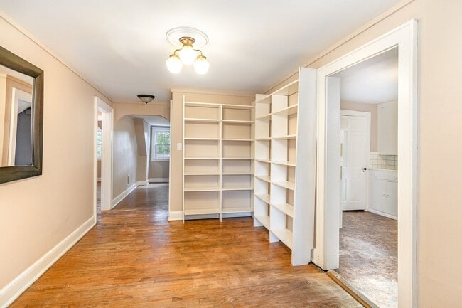 Photo - Green Hills Apartment for Rent!