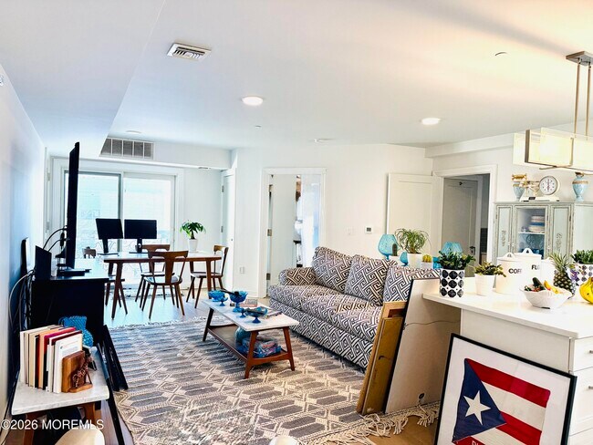 Photo - 57-61-61 Brighton Ave Unidad 303