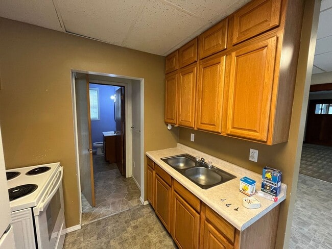 Photo - 105 N Polk St Unit Lower