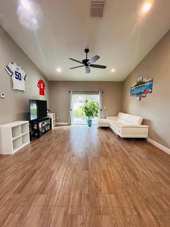 683 Fort Smith Blvd