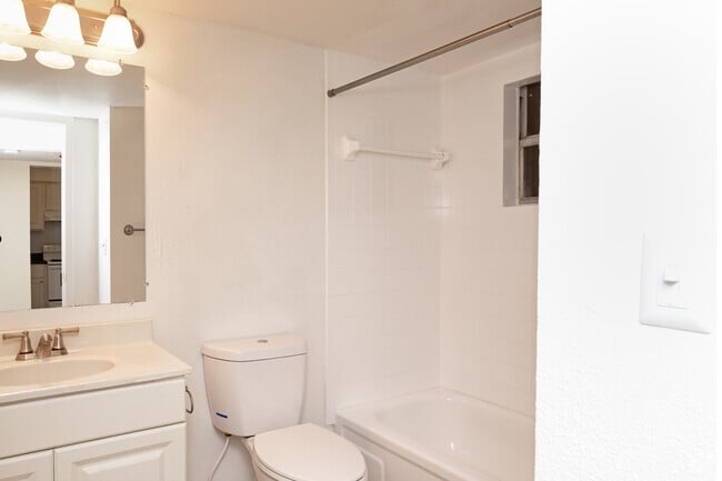 1BR, 1BA