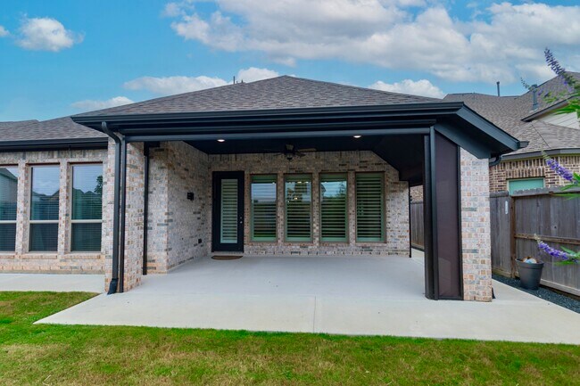 Photo - 30103 Aralia Dr