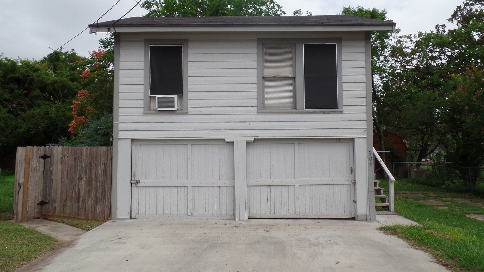 Photo - 704 E Guadalupe St