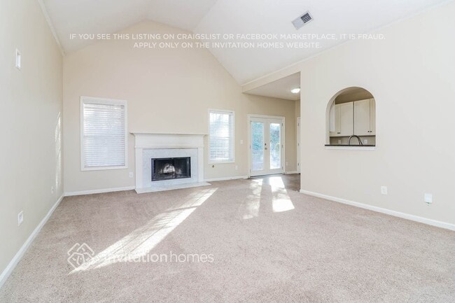 Photo - 960 Soaring Dr NE