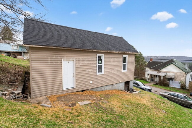 Photo - 281 View Ave