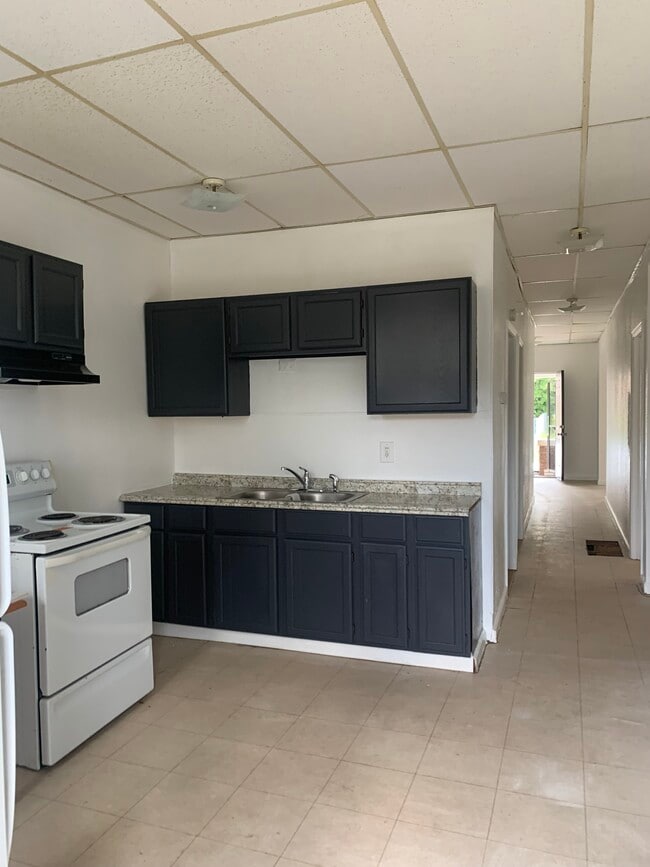 Building Photo - 1389 Shawmut Pl Unit 1 Rental