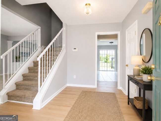 Photo - 370 Darter Run NW
