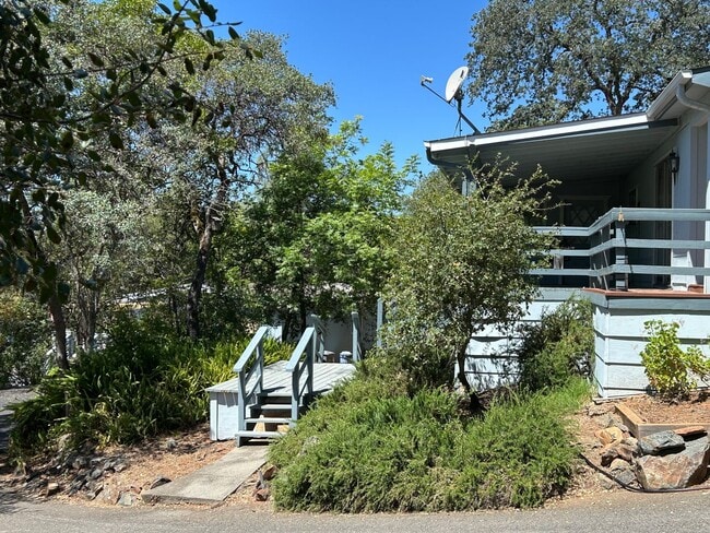 Photo - 373 Lodgeview Dr
