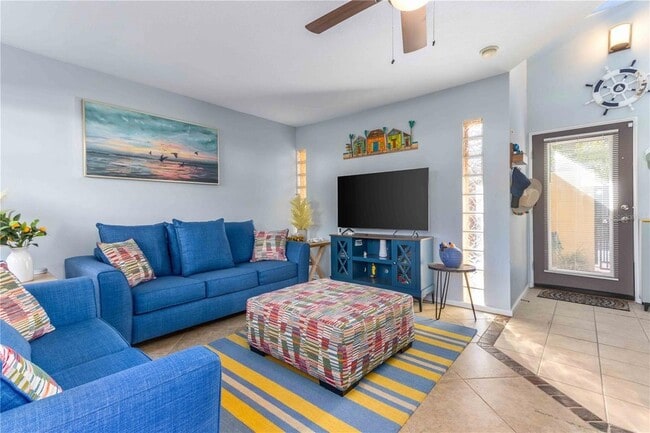 Photo - 824 Padua Ln