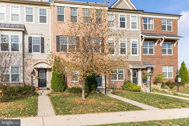 Building Photo - 25621 Pleasant Valley Rd