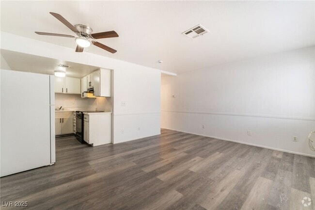 Building Photo - 4721 Cessna Ave Rental