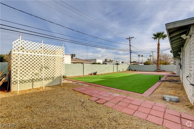 Building Photo - 1711 S 6th St Rental