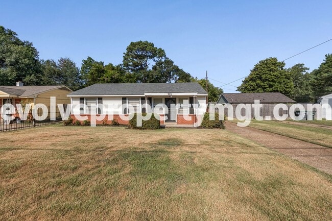 Building Photo - 995 Avon Rd Rental