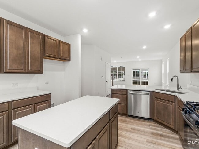 Photo - 14946 Dyer Ln