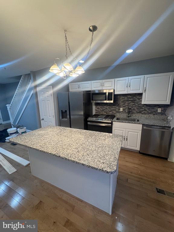 Photo - 3221 Lyndale Ave