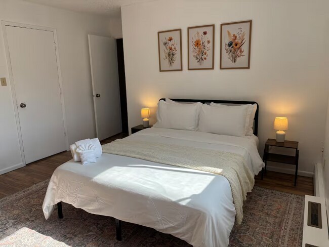 3520 E 42nd Ave Unit 5